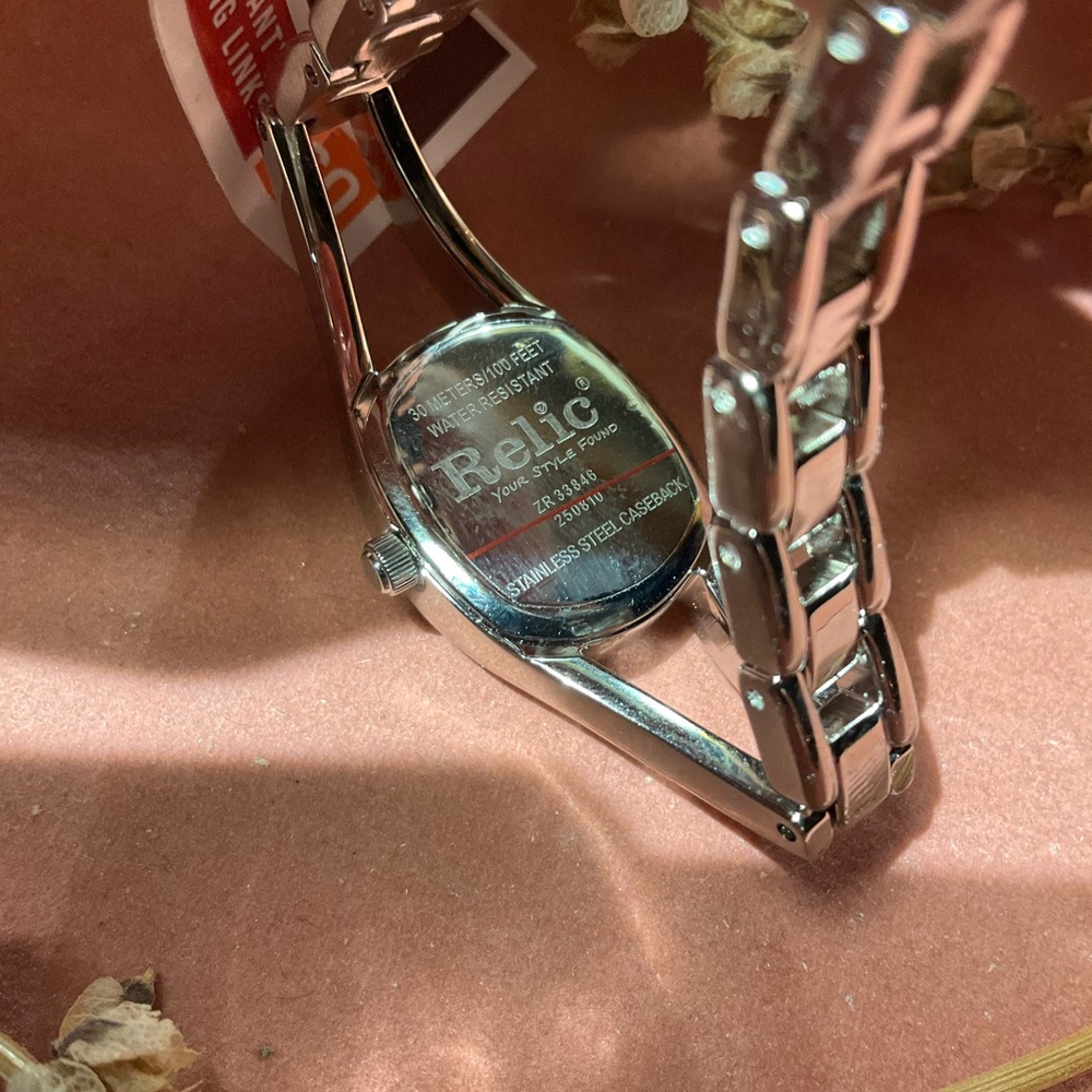 NWT Vintage Relic Watch - Picture 5 of 9